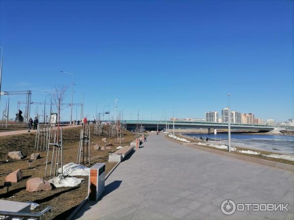 Открытая набережная у Лахта-центра