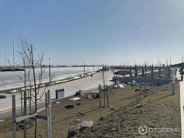 Открытая набережная у Лахта-центра