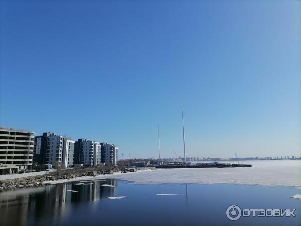 Открытая набережная у Лахта-центра