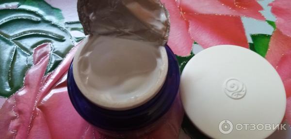 Ночной крем для лица Черный жемчуг Retinol Интенсивное омоложение 56 фото