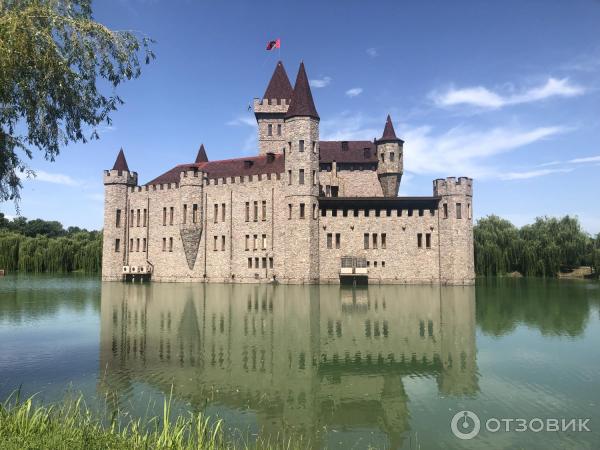 Экскурсия в замок Шато Эркен (Россия, Нальчик) фото