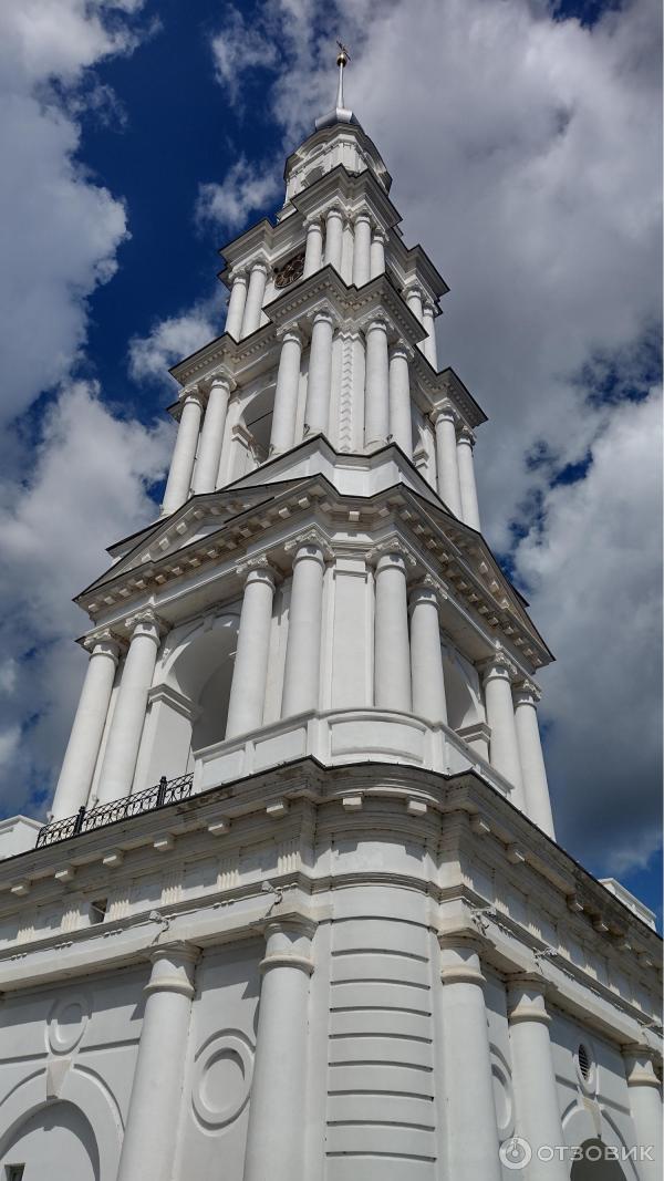 Лодочная прогулка по Волге (Россия, Калязин) фото