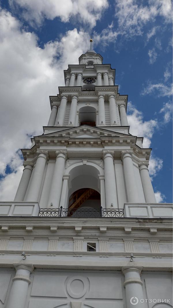 Лодочная прогулка по Волге (Россия, Калязин) фото