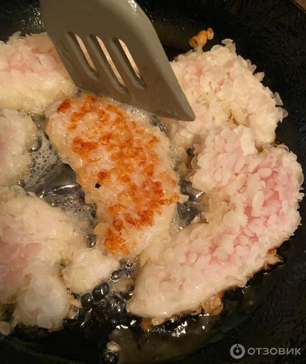 медальоны в рисовых хлопьях ярославский бройлер. медальоны в рисовых хлопьях ярославский бройлер 450г охл. рисовые хлопья для панировки. кукурузные шарики без сахара. шницель в рисовых хлопьях.