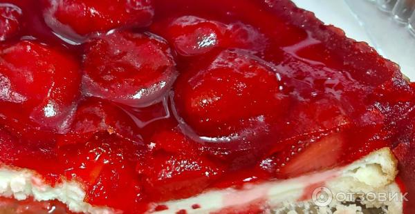 Отзыв о Торт Глобус "Чизкейк с клубникой" | Вкусно, не очень сладко,ягодно