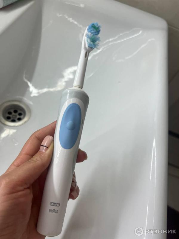 Отзыв о Электрическая зубная щетка Braun Oral-B Vitality Cross Action ...