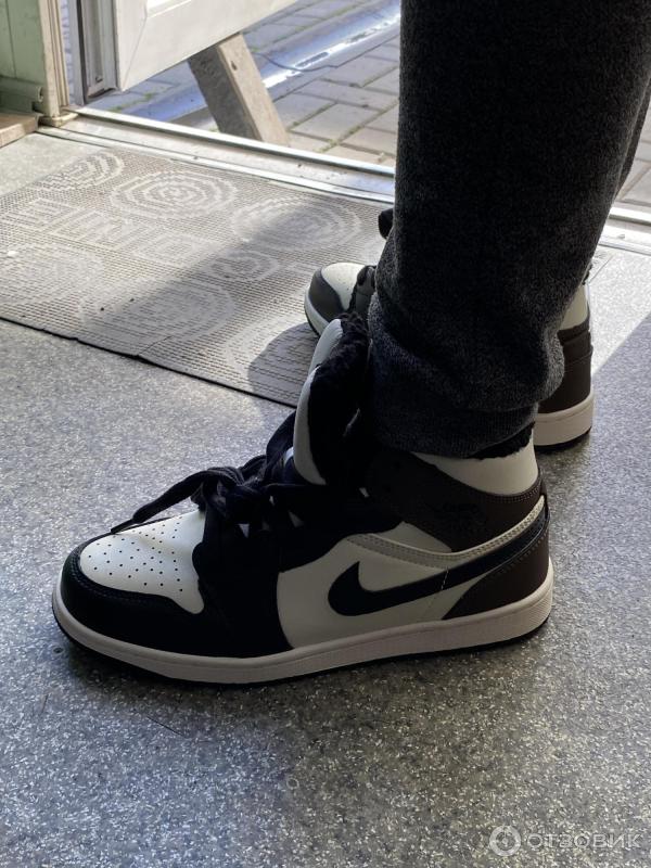 Отзыв о Кроссовки мужские Nike Air Jordan 1 Mid | Красивые кроссовки ...