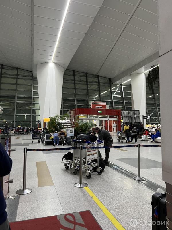 Международный аэропорт Нью-Дели фото